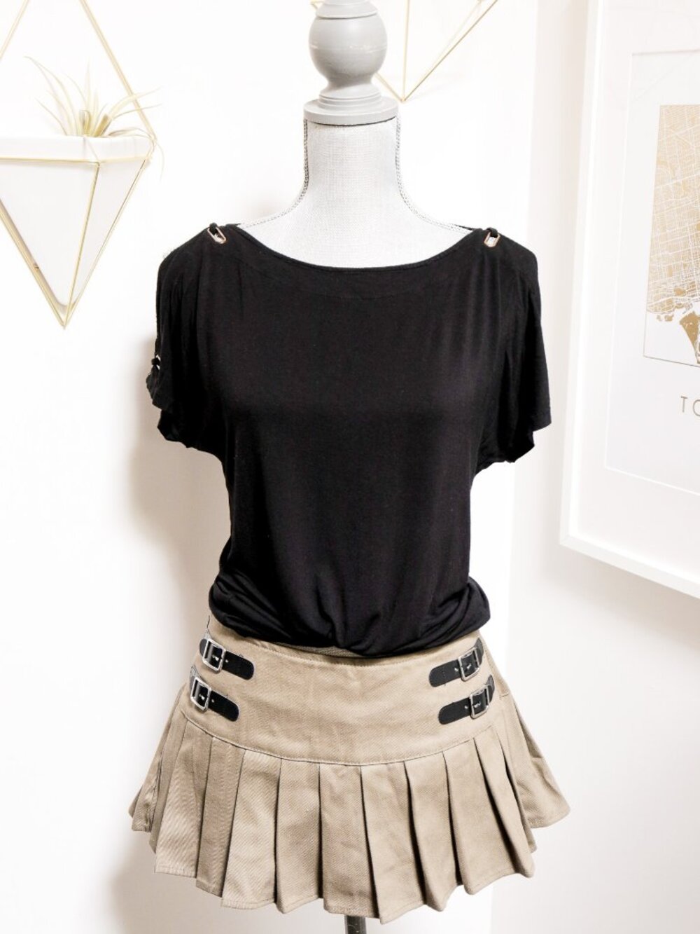 Cutout Shoulder Slouchy Black Tee w/ Metal Grommet Hardware, Soft Goth Lace Up